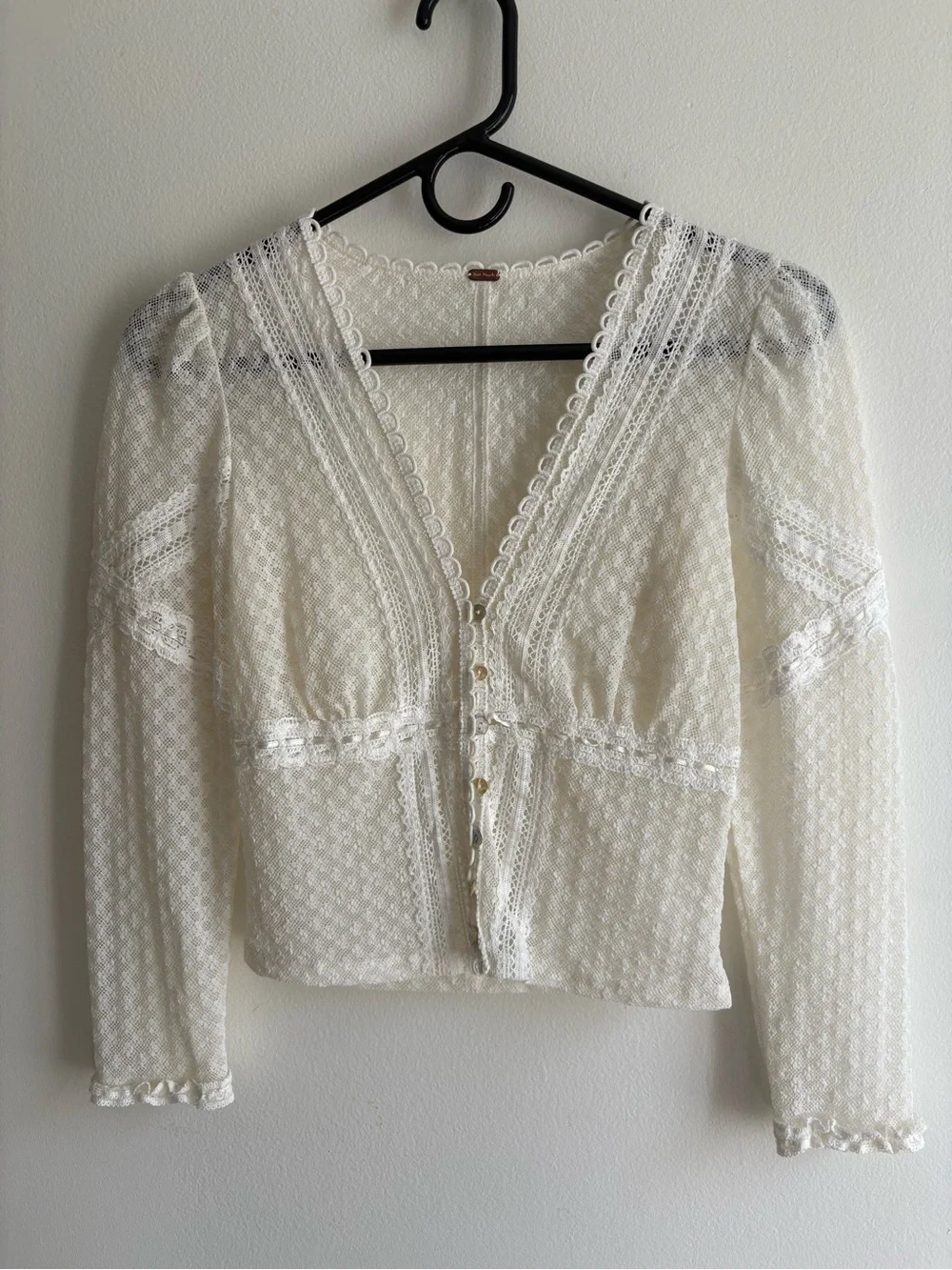 Free People Ivory Lace V-Neck Button-Front Blouse Size XS
